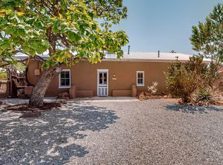 530 Old Church Rd, Corrales, NM 87048