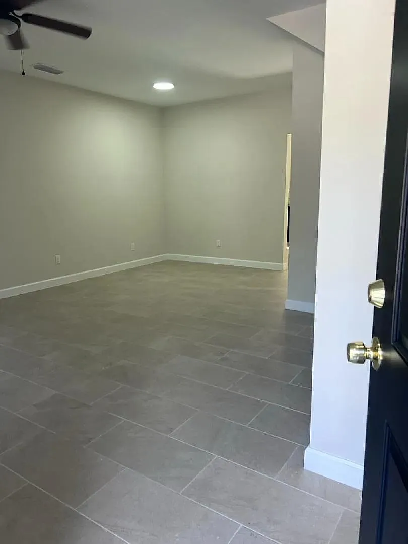Unit Photo - 6342 Kimberly Ln #6342