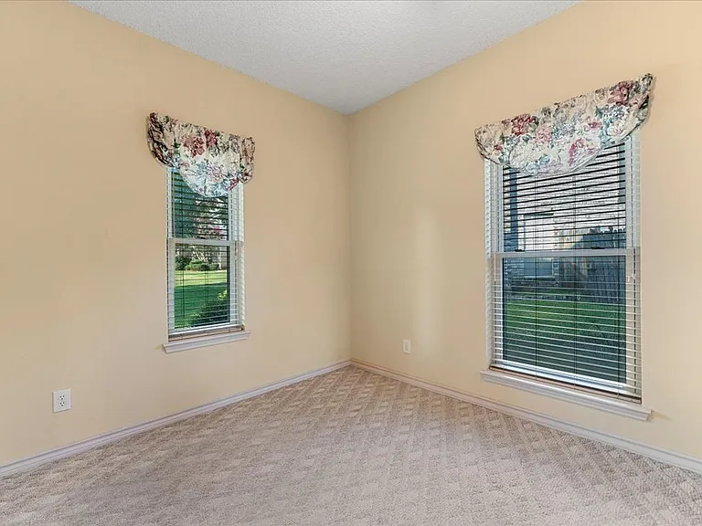 6752 Macintosh Dr — Photo 27