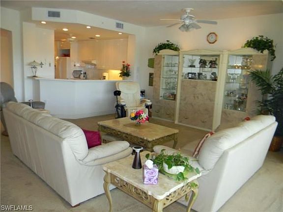 5th image of 740 Waterford Dr Unit 302