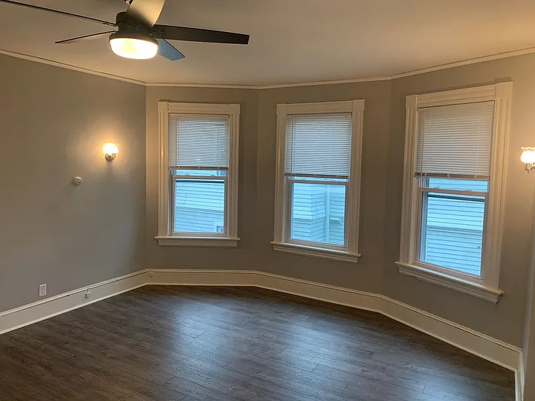 131 Lincoln St — Photo 11