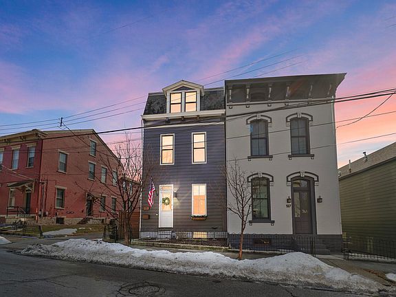 2nd image of 515 W 9th St
