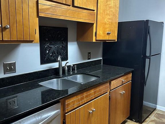 5th image of 2092 S Sherwood Dr APT F43