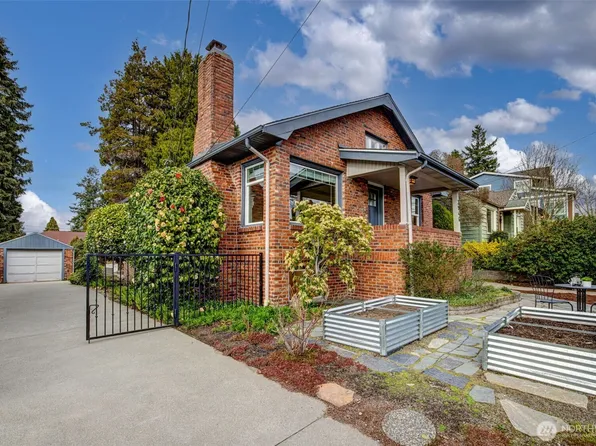 3946 SW Kenyon, Seattle, WA 98136