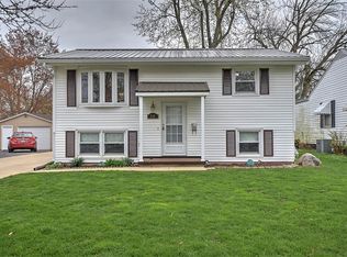 530 N Hillcrest Blvd, Decatur, IL 62522