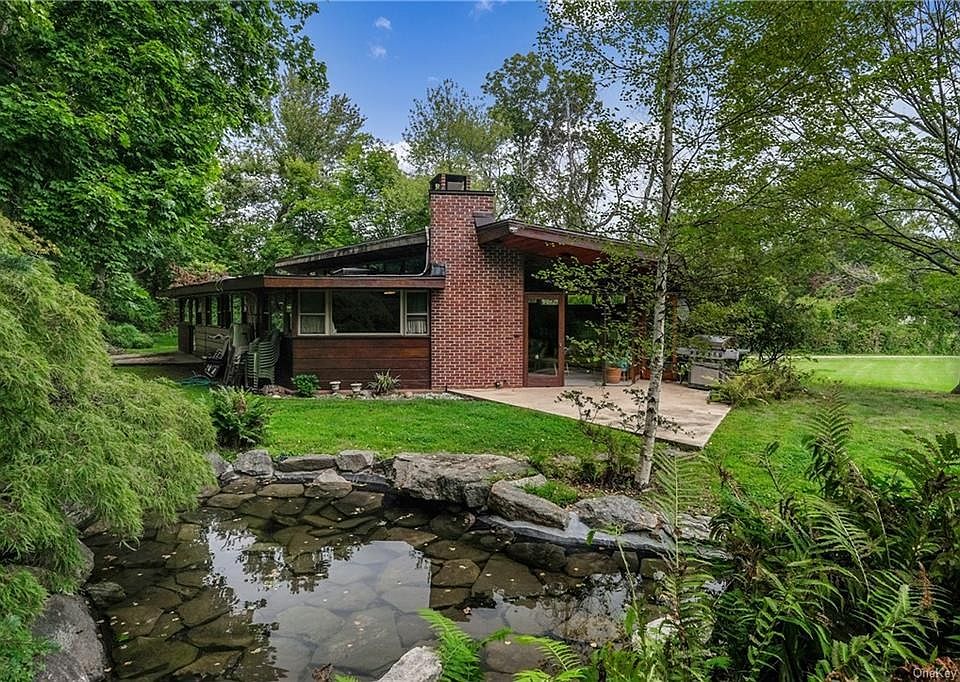 1st image of 101 Palmer Ln