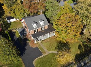 311 W Main St, Purcellville, VA