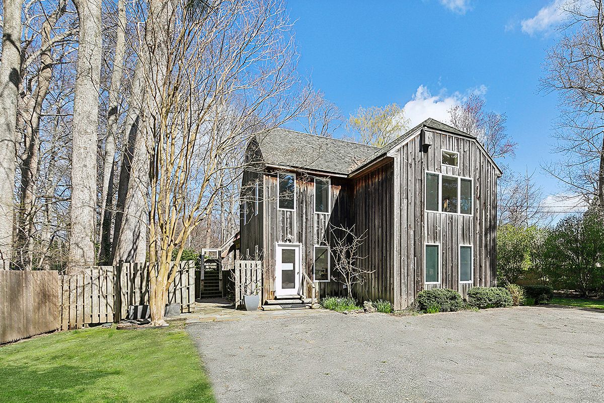 2855 Noyac Rd, Sag Harbor, NY 11963 Out East