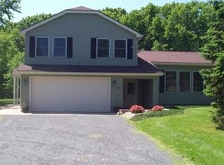 105 Coes Hill Rd, Southwick, MA 01077