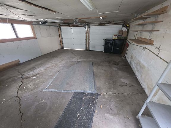 5th image of 11844 96th St NW