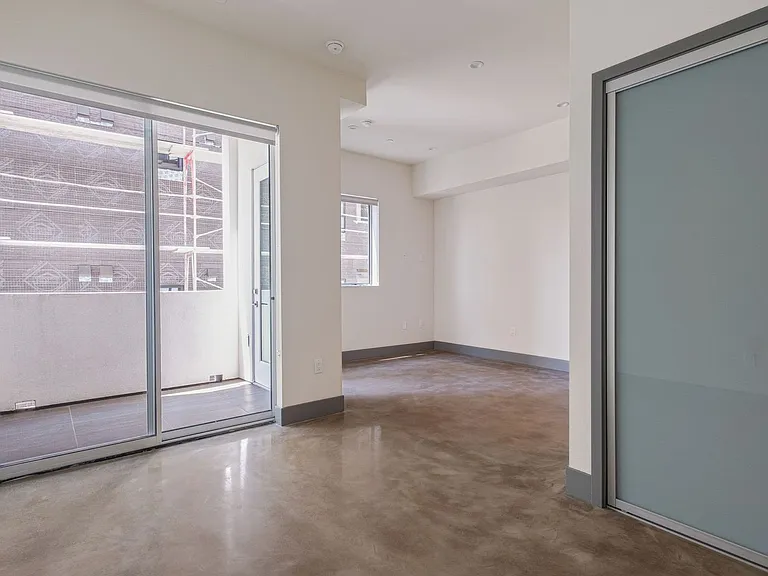T Lofts Apts — Photo 10