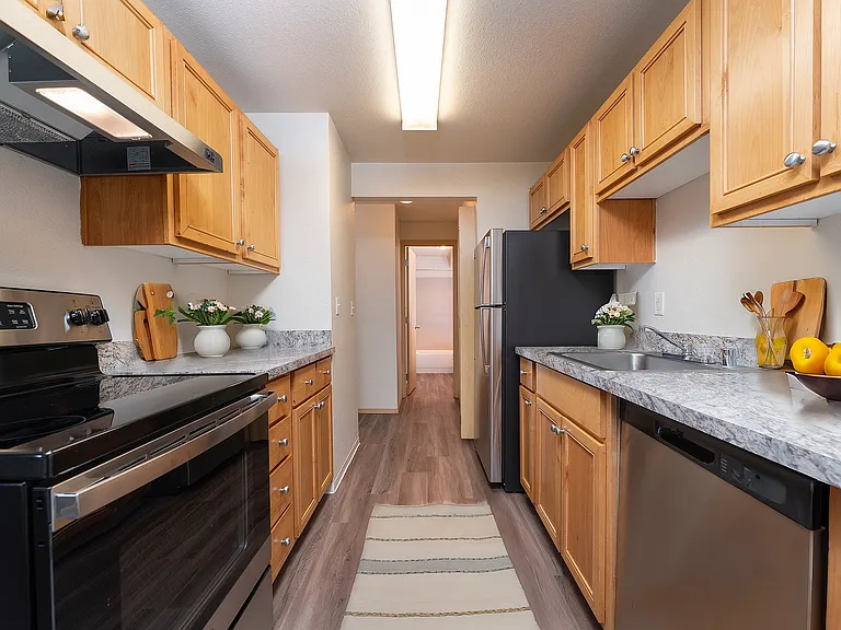Pacific Arbor - Kitchen Staged Pacific Arbor - Kitchen Staged