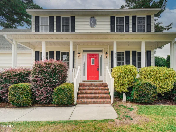 318 Osprey Point Drive, Sneads Ferry, NC 28460