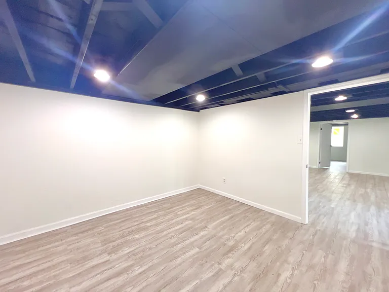 10325 Lookaway Dr — Photo 23