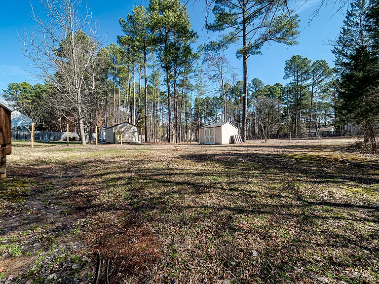 837 Woodgrove St — Photo 33
