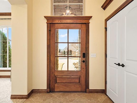 5th image of 12304 Maiden Ln