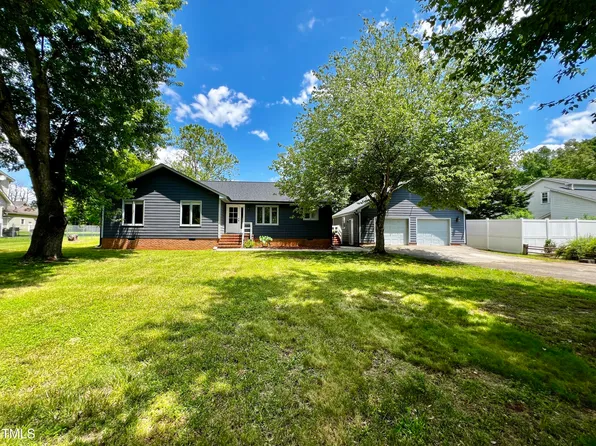 8504 Polaris Dr, Bahama, NC 27503