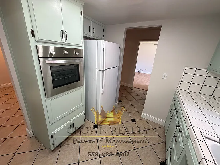 1411 W Westfield Ave — Photo 8