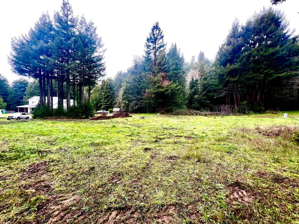 510 Wilder Rd, Carlotta, CA 95528