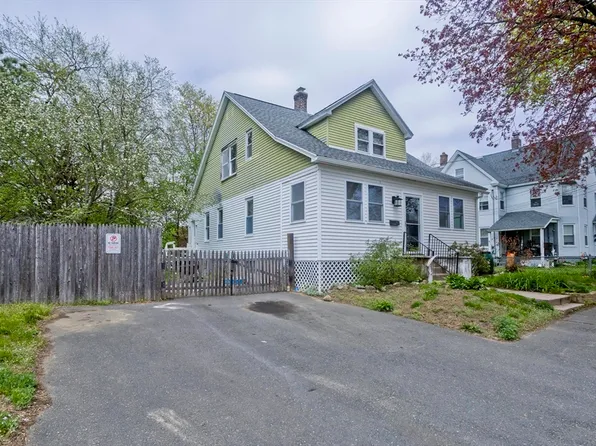 11 Lewis St, Westfield, MA 01085