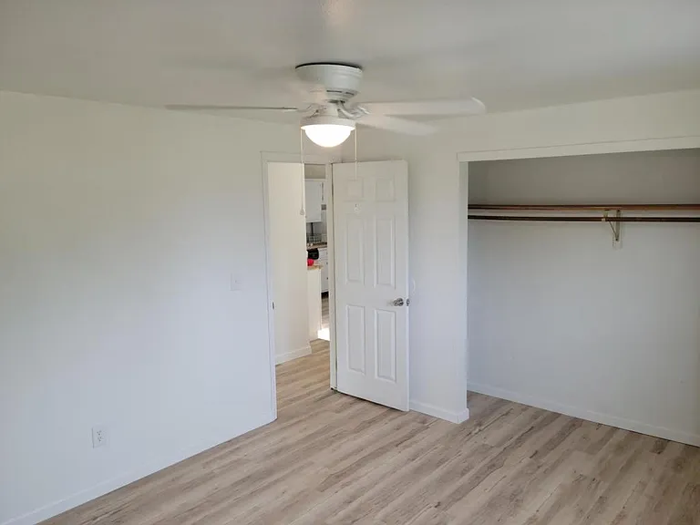 2213 Lathrop St — Photo 13