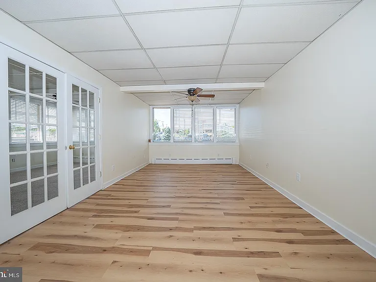 1 S Valley Rd #202 — Photo 9