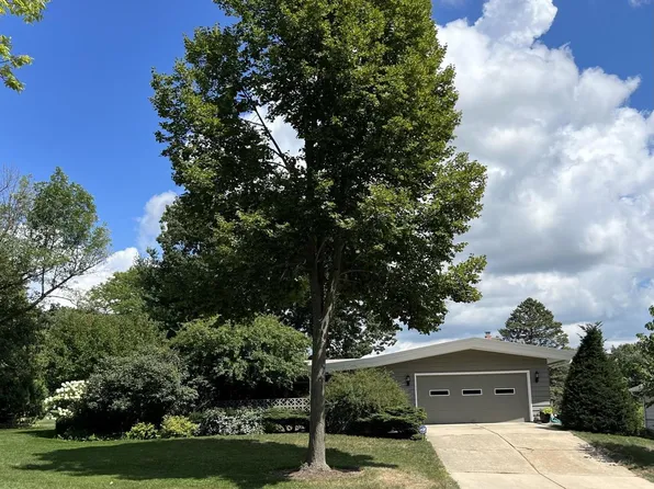 1101 Merrill Springs Road, Madison, WI 53705