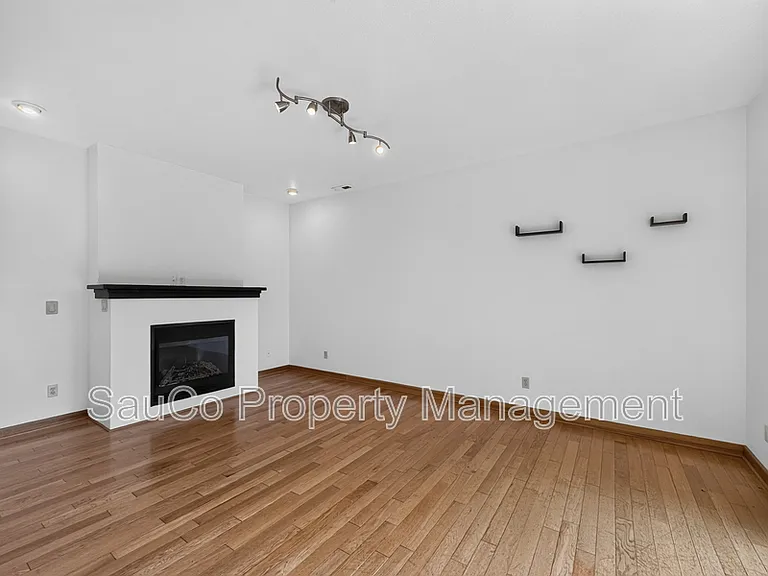 5049 SW View Point Ter #B — Photo 13