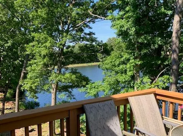 3319 Windermere Dr, Bushkill, PA 18324
