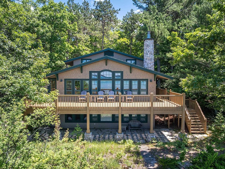 5196 Mackenzie Dr, Kewadin, MI 49648 | MLS #1936911 | Zillow