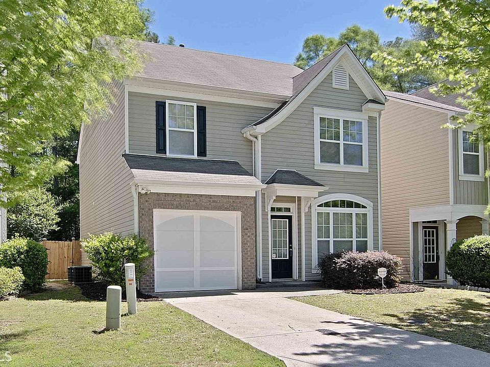 2nd image of 100 Oleander Way