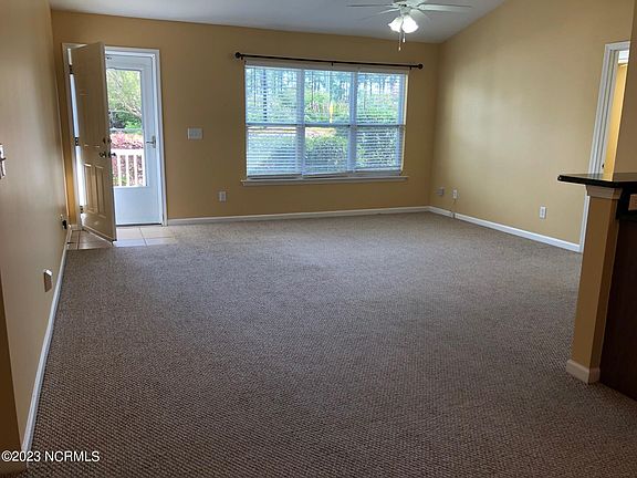 5th image of 4405 Jay Bird Cir Unit 101