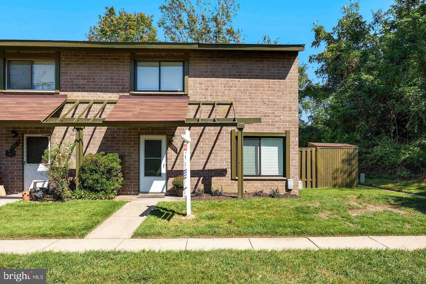 3 bed, 1.5 bath, 1248 sqft, $2,600 — Photo 1