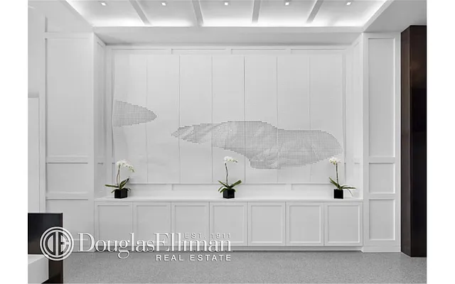 Rented by Douglas Elliman | media 24