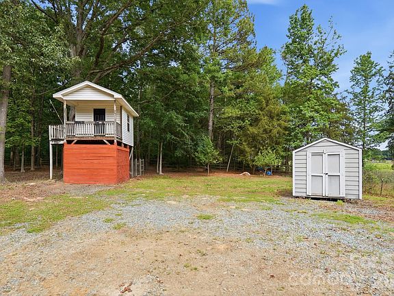 3rd image of 2811 Belk Mill Rd