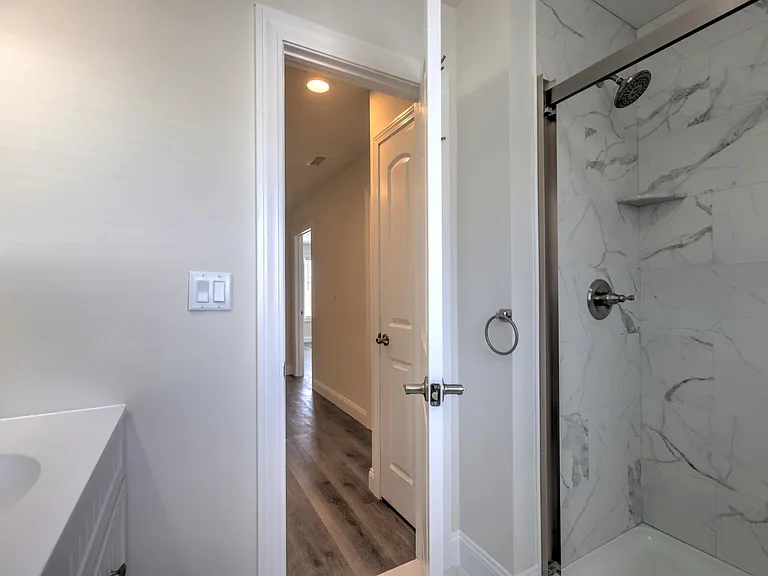 57 Bassett St — Photo 24