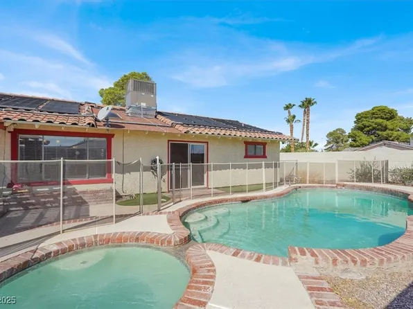 4596 Eureka St, Spring Valley, NV 89103