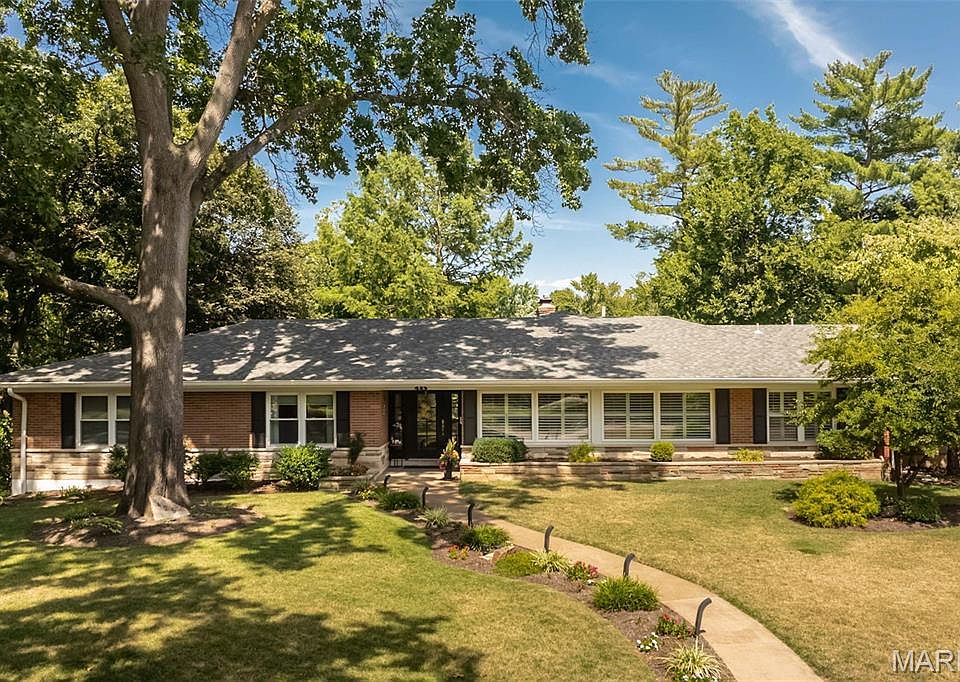 1st image of 425 Gabriel Dr