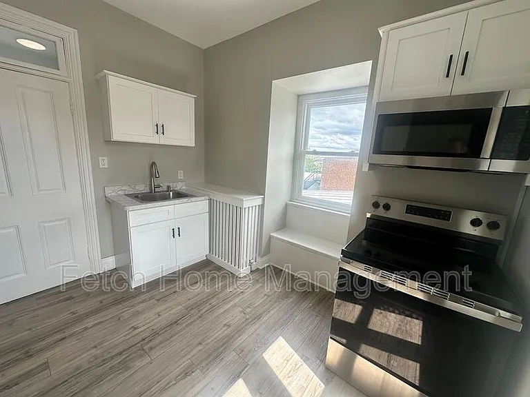 701 Walnut St #3 — Photo 3