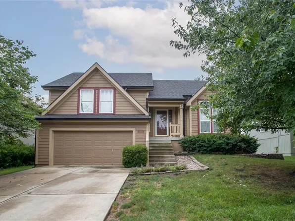 16403 W 156th Ter, Olathe, KS 66062