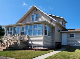 468 5th St NW, Valley City, ND 58072