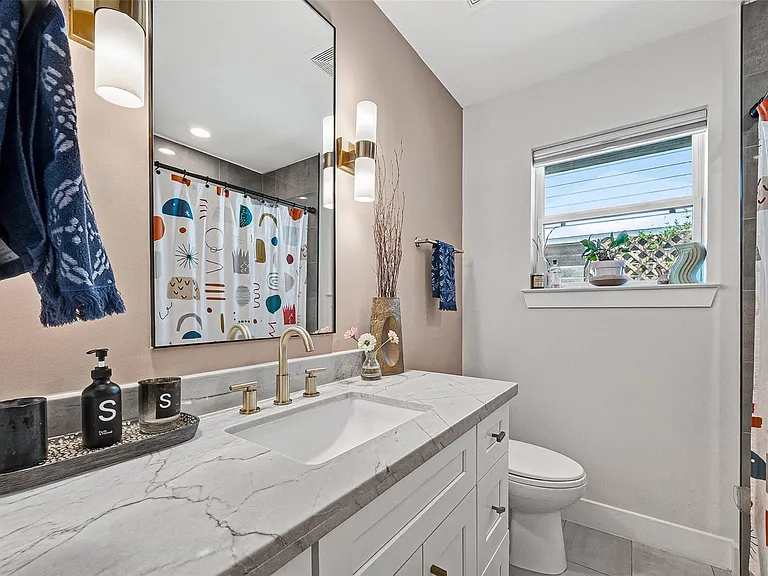 209 Woodard St — Photo 31