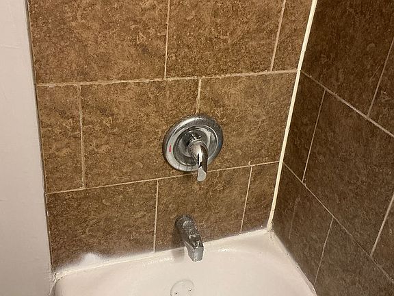 5th image of 7542 S Stewart Ave #7544-2B