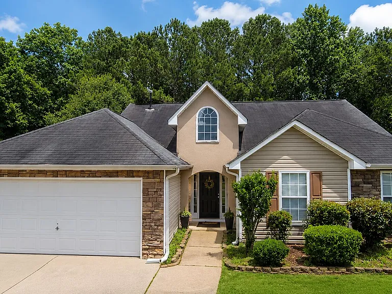 346 Summer Hill Cir — Photo 1