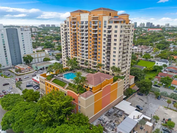 3232 SW 22nd St #801, Miami, FL 33145