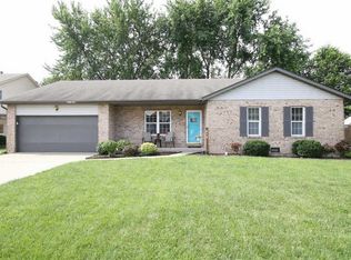 612 Green Haven Dr, Swansea, IL
