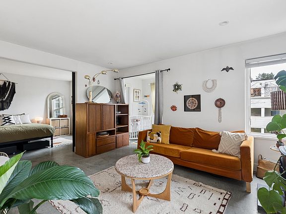 4th image of 507 E 6th Ave #105