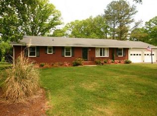 305 Ravenscroft Dr, North Chesterfield, VA 23236