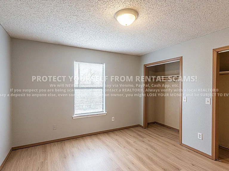 1684 N Dawn Dr — Photo 4