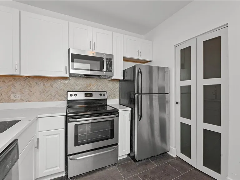 680 S Federal St #506 — Photo 6
